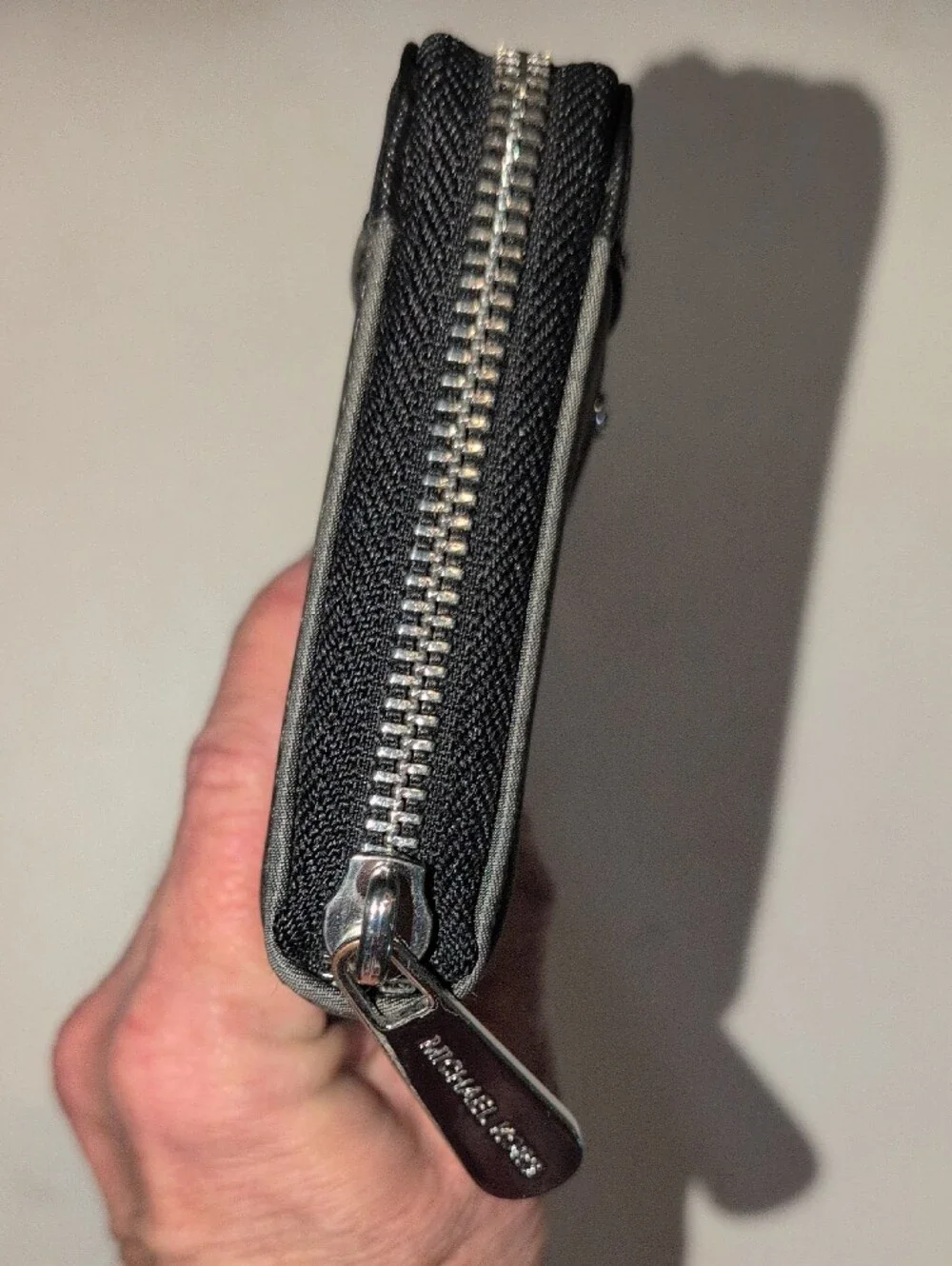 Michael Kors Colgate Zip Around Continental Wallet